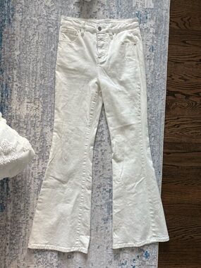 Risen jeans mid rise tummy control top flare denim in white
